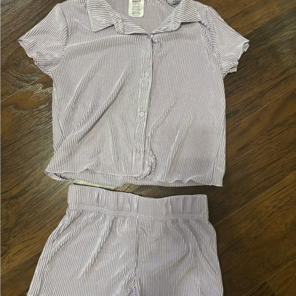 Light Purple silky Kids Pajama Set size large never worn